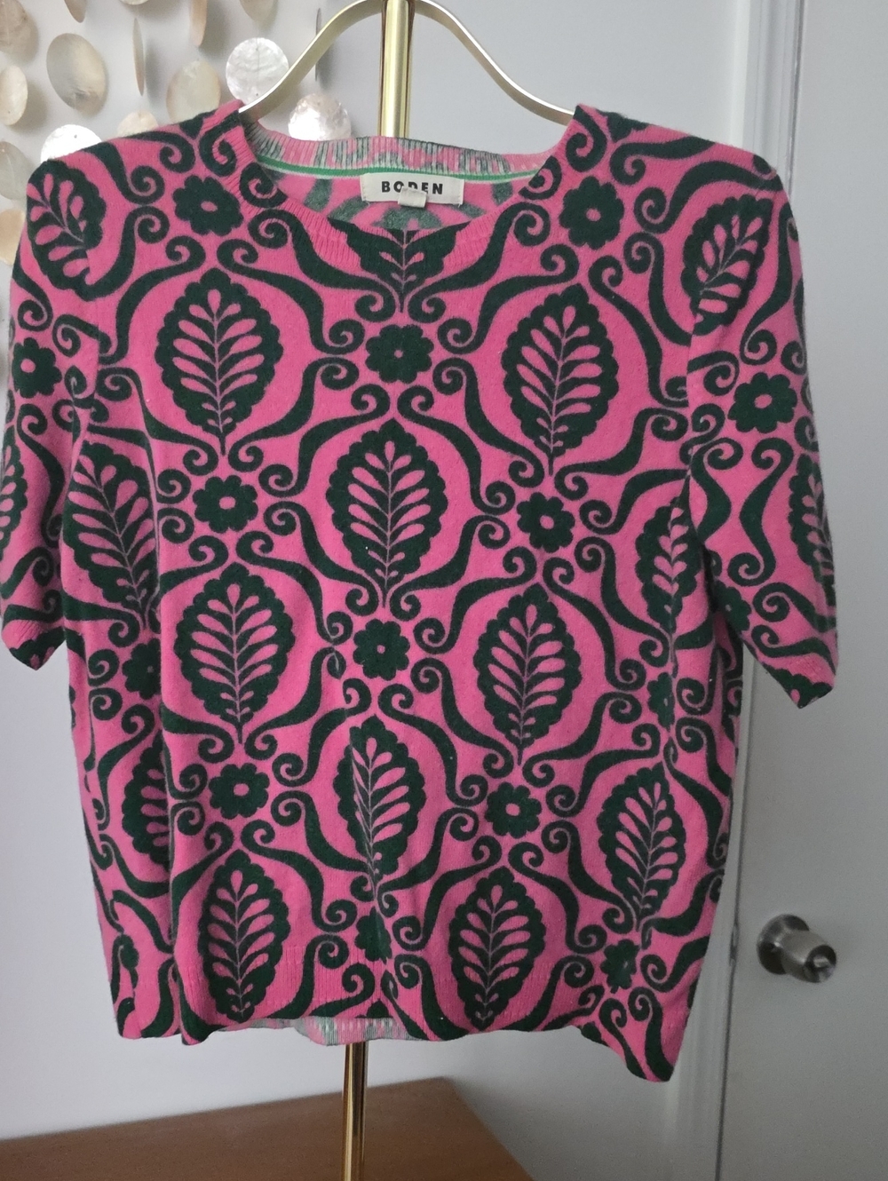 Boden Pink and Black Botanical-Print Short Sleeve Sweater
